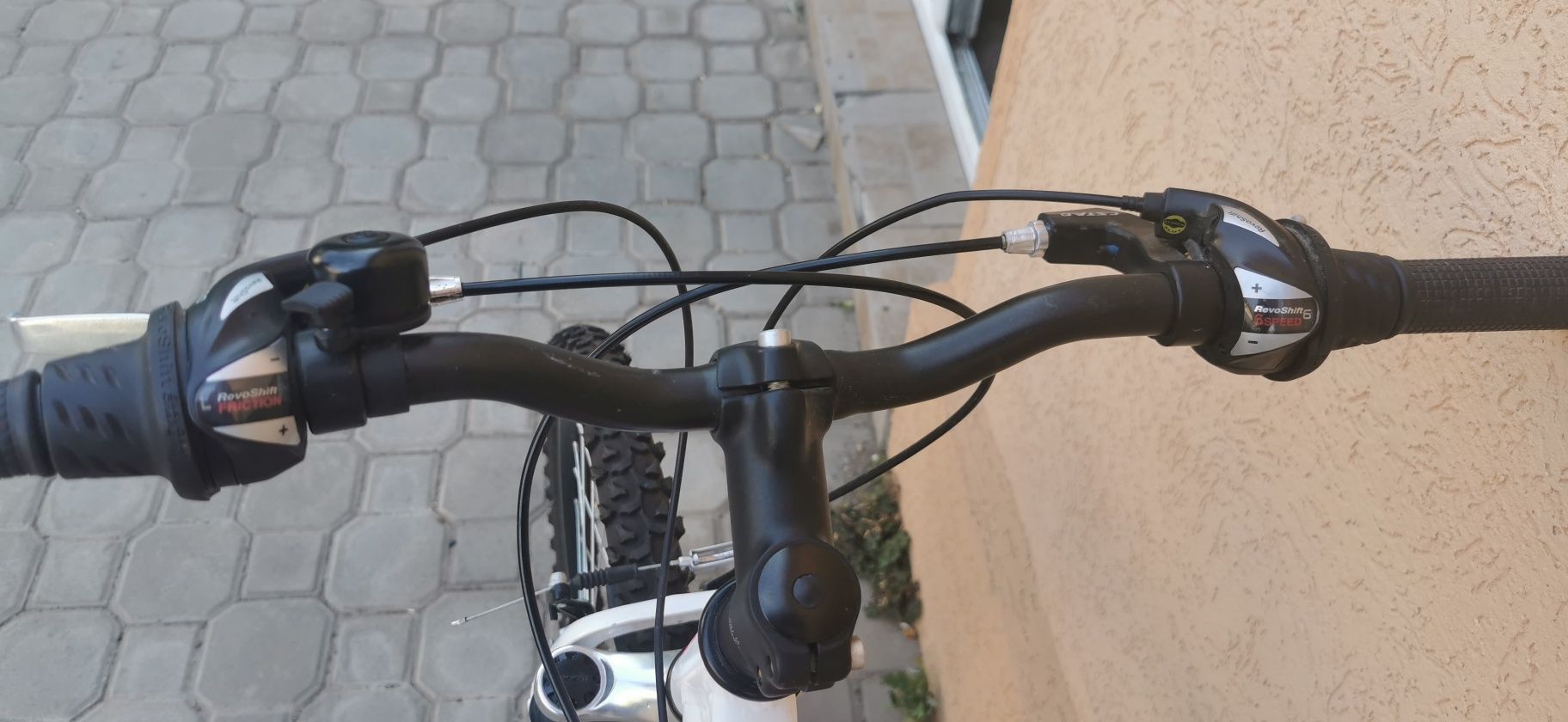 Vând bicicleta dama