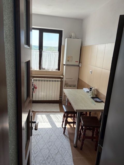 Închiriez apartament Plopeni