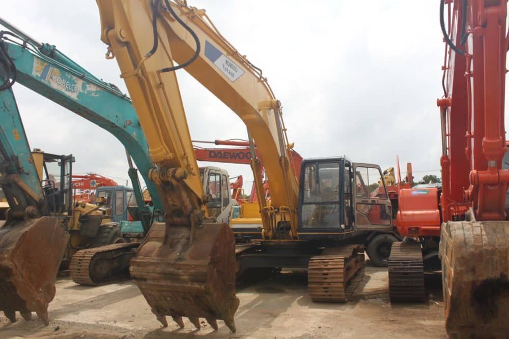 Dezmembrez excavator Kobelco SK220, SK210, SK230, SK250, SK260 – piese