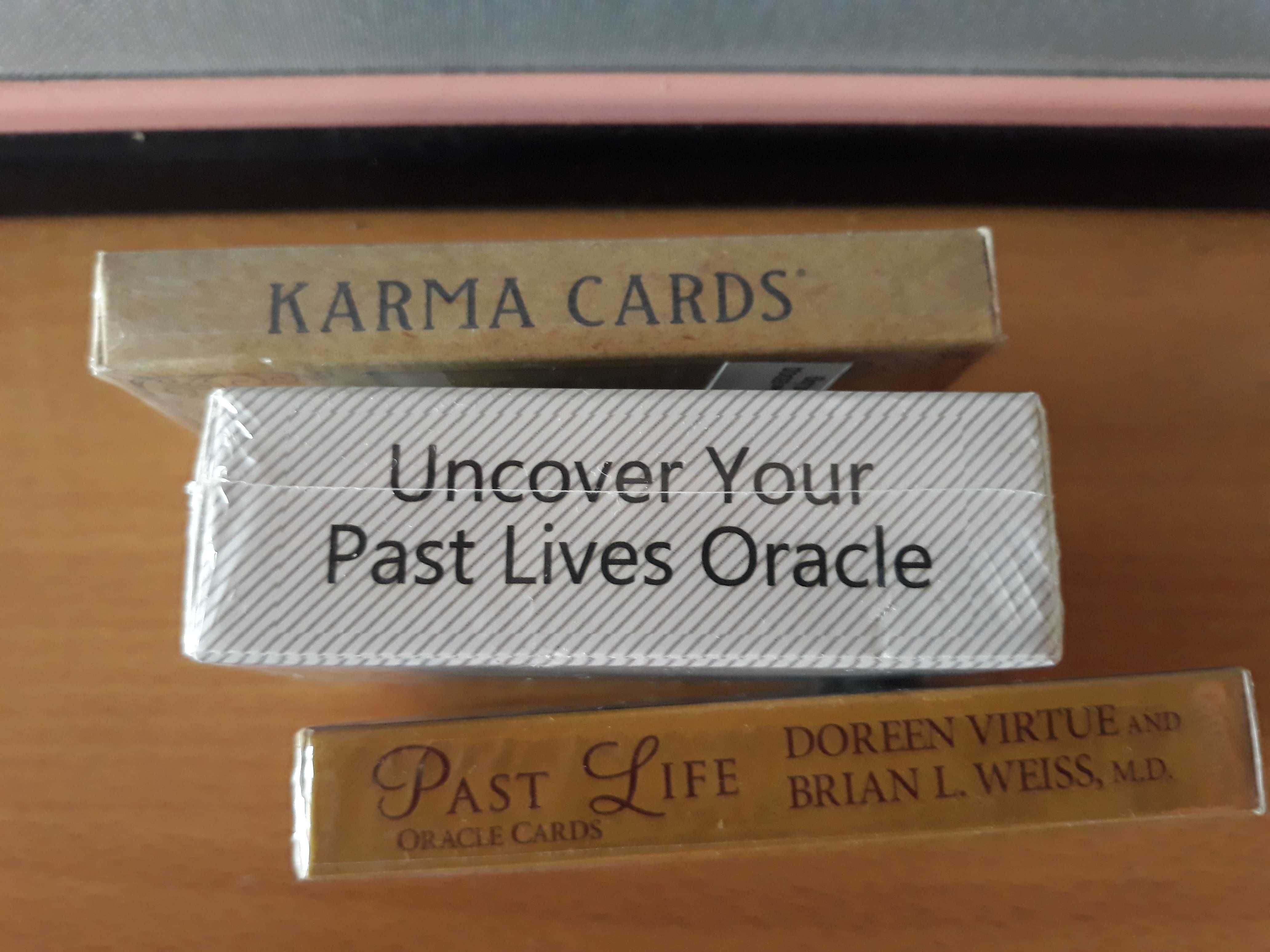 Оракул  карти:Uncover your Past Lives & Past Life Oracle & Karma Cards