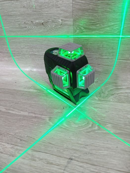 Laser Bosch GLL 3-80 CG