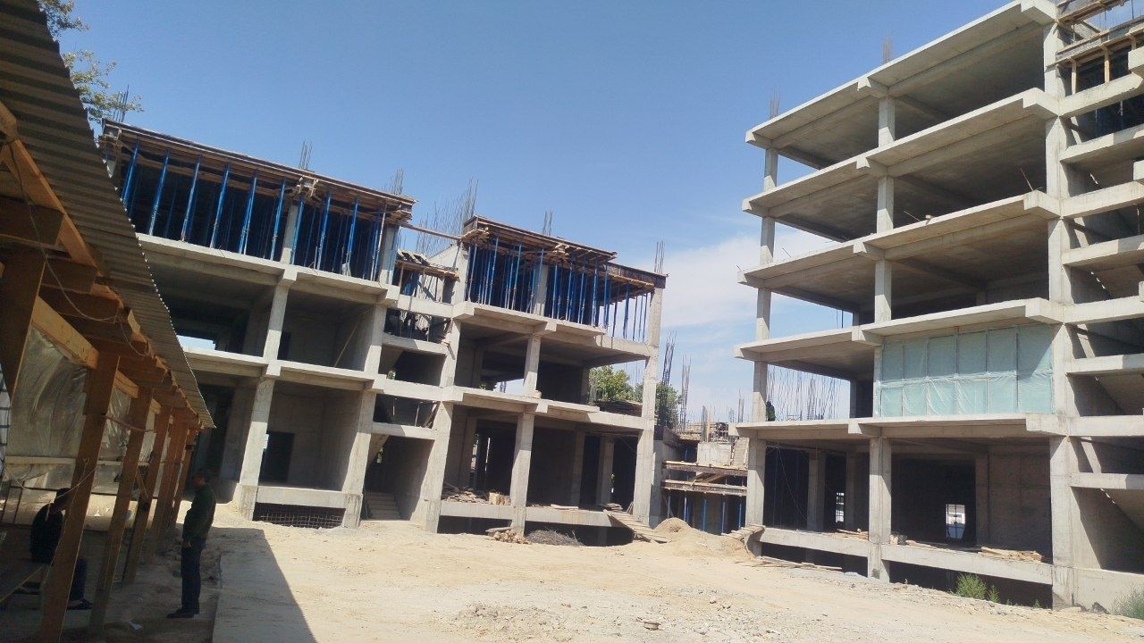 Vikum obmengayam gaplashamiz