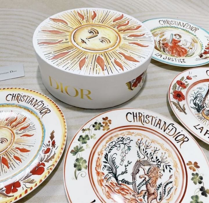 Набор тарелок DIOR
