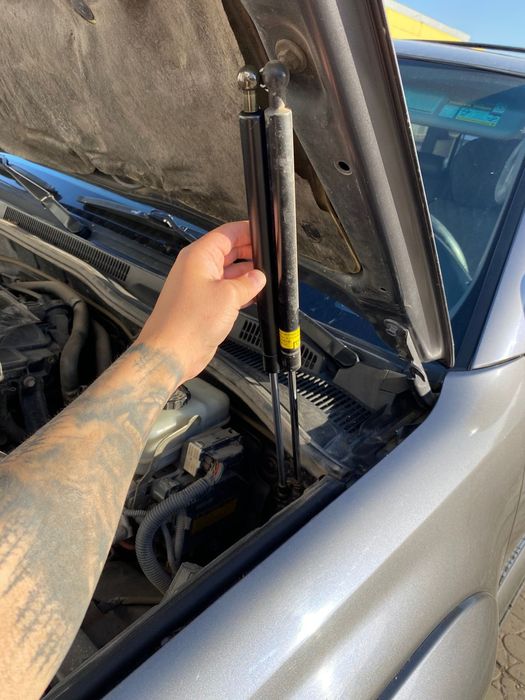 Торсионы капота Прадо 120 gx470