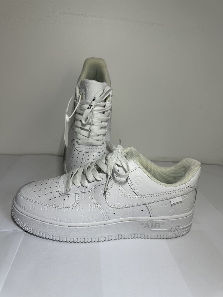 Adidasi/Sneakers Nike air force 1 x Louise Vuitton albi