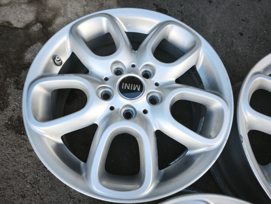 16" оригинални алуминиеви джанти за Mini cooper.