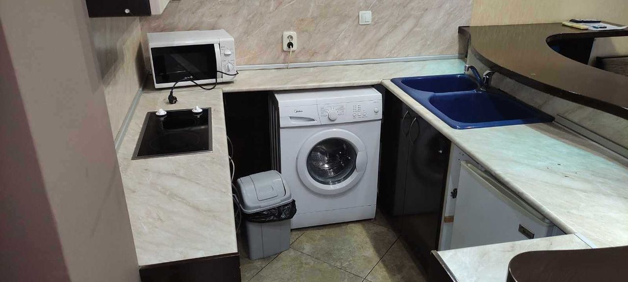 Дава се под наем Едностаен апартамент в Пловдив, Център - 30 кв.м за 204 € - Снимка #6