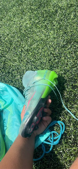 Vand ghete nike mercurial superfly 10