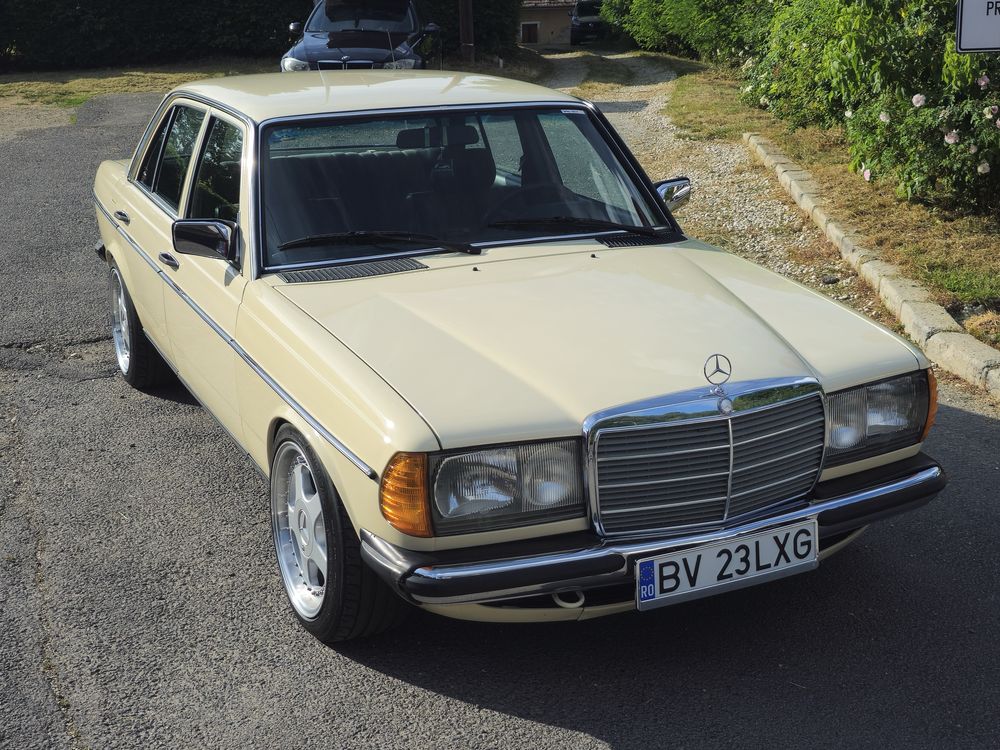 Vand/Schimb Mercedes W123 230E 136cp, 1983, vehicul istoric