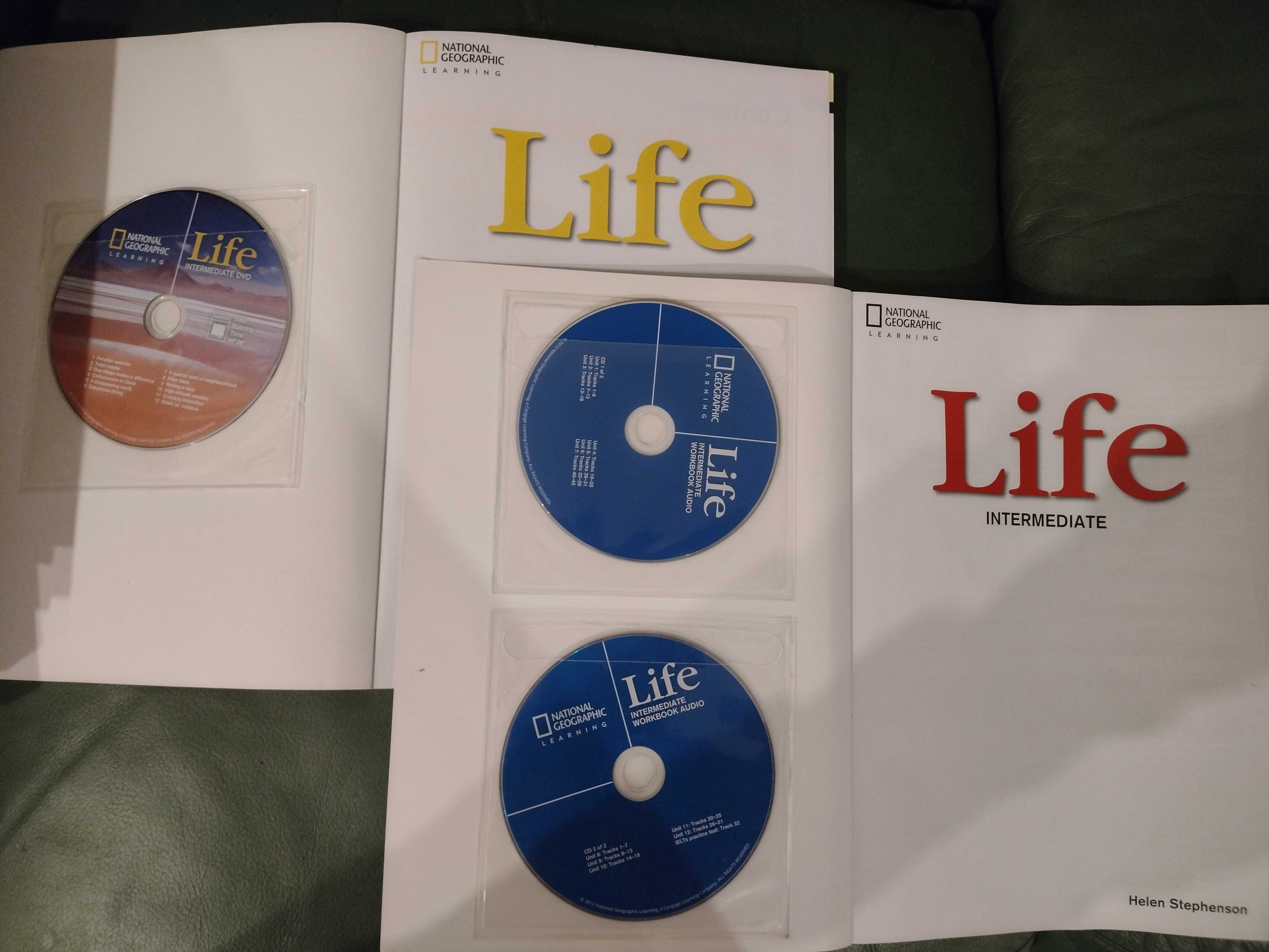 Учебник и учебна тетрадка Life