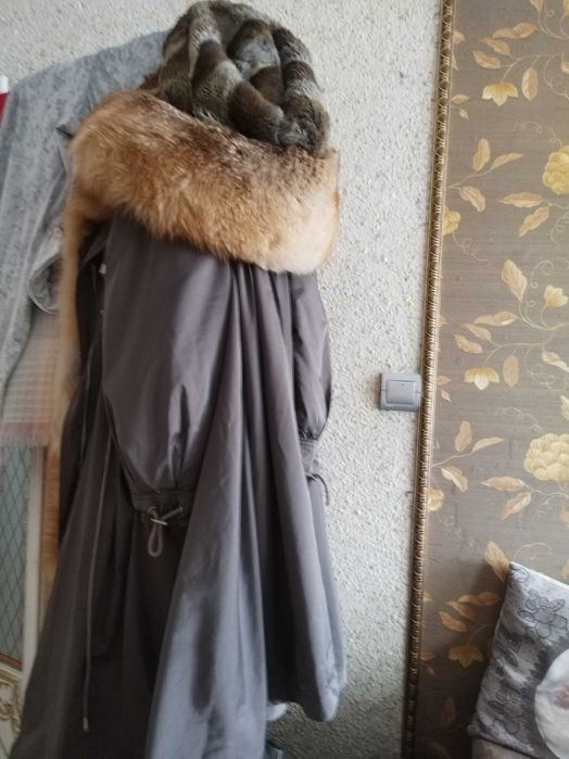 Продам парку из, лисы