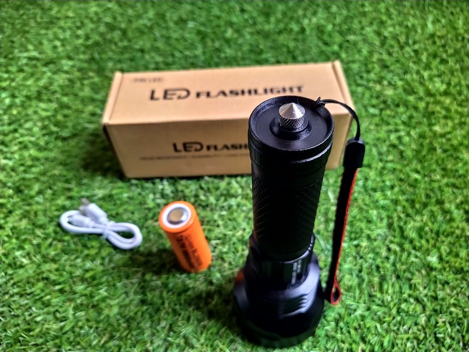 Lanterna Profesionala Metalica, cu Oglinda LED XHP50.2 model OFERTA!
