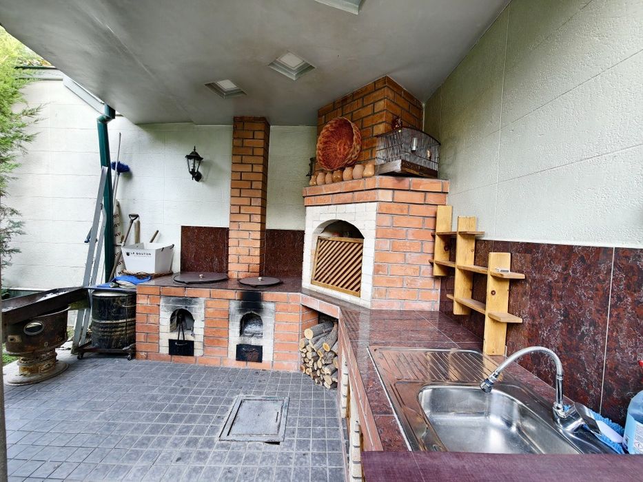 Продается дом. Участок 13 соток махалля Садаф Карасу 2 ID: #3522