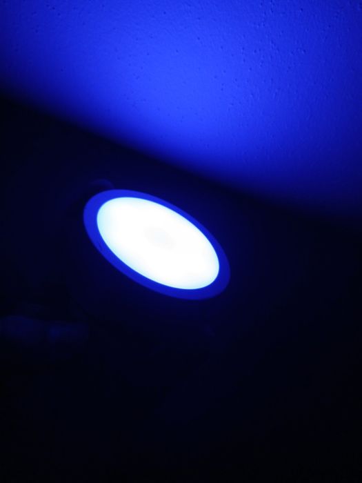 Lampa de camera cu lumini