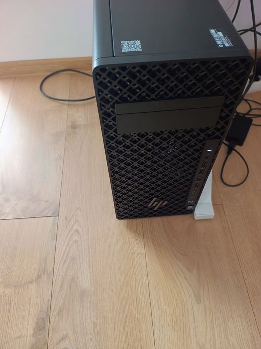 Vând placa Video RTX 4000 ADA Generation 20gb noua