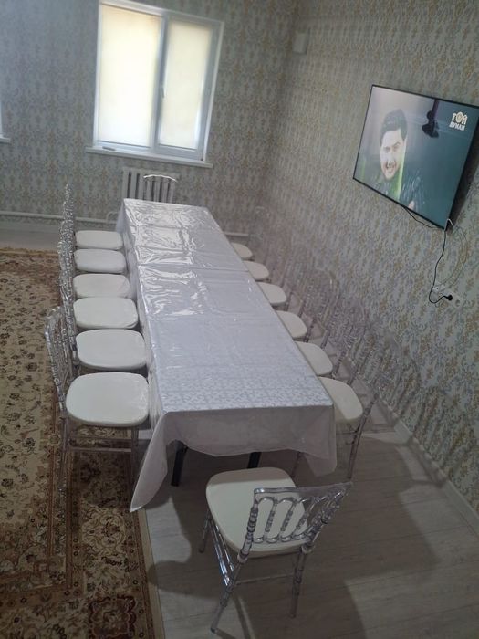 Столы и стулья в аренду