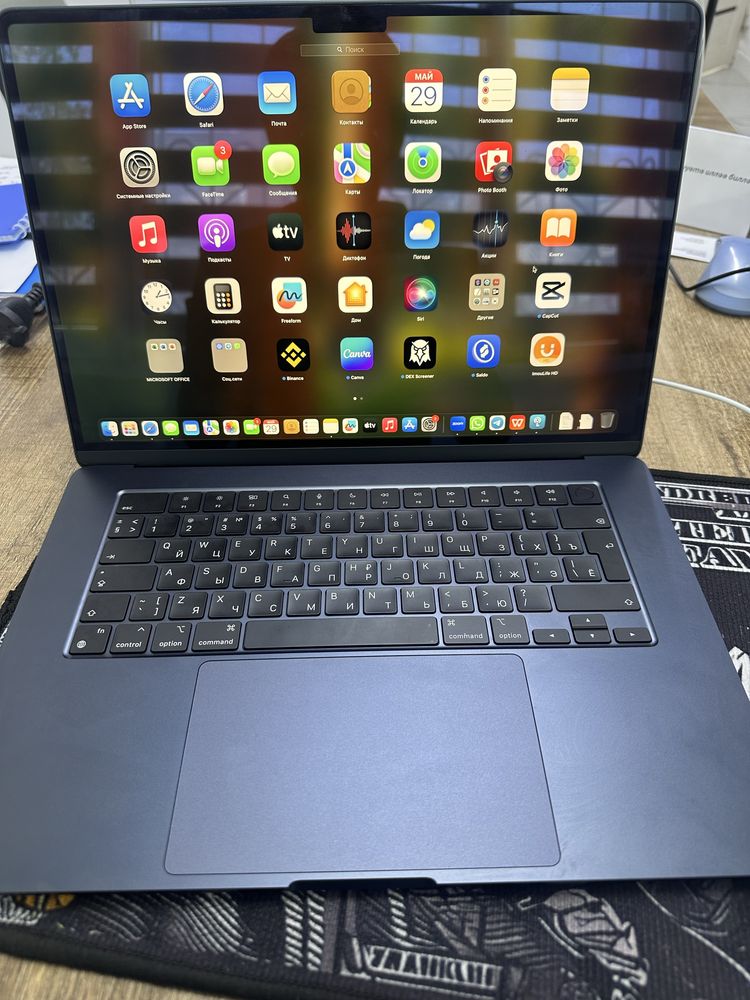 Продается Macbook Air 15 2023