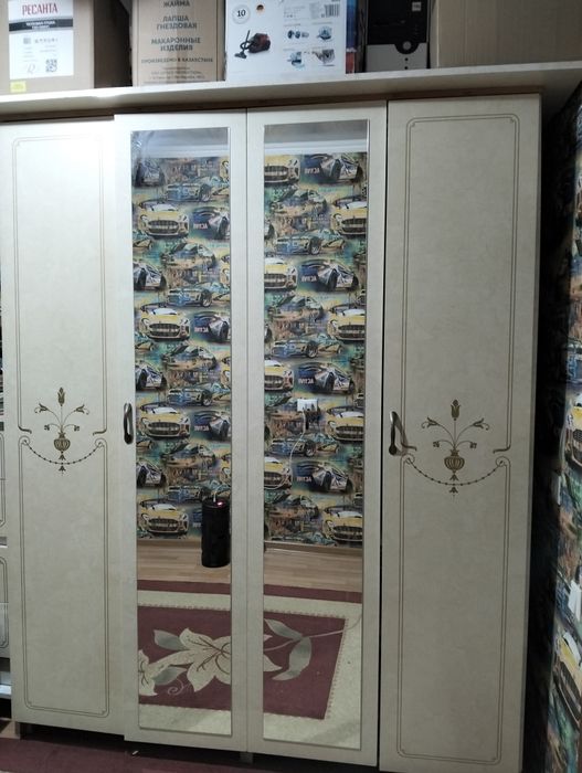 Шкаф киімге арналган