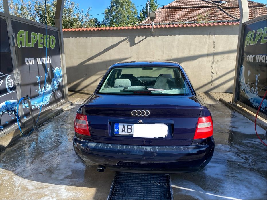 Vand Audi A4 1997