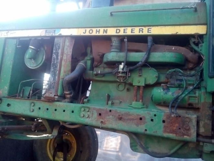 Dezmembrez John Deere 4230