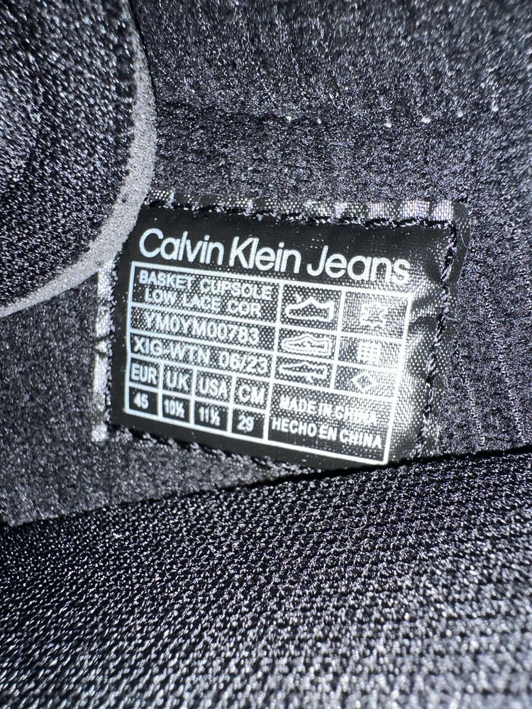 Pantofi Calvin Klein noi, marimea 45!