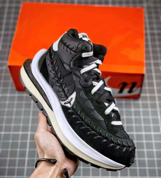 Оригинални мъжки маратонки Nike Vaporwaffle Sacai Jean Paul Gaultier