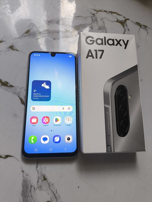 SAMSUNG A17 4/128 в супер состоянии/коробка/документы/яркий дизайн .