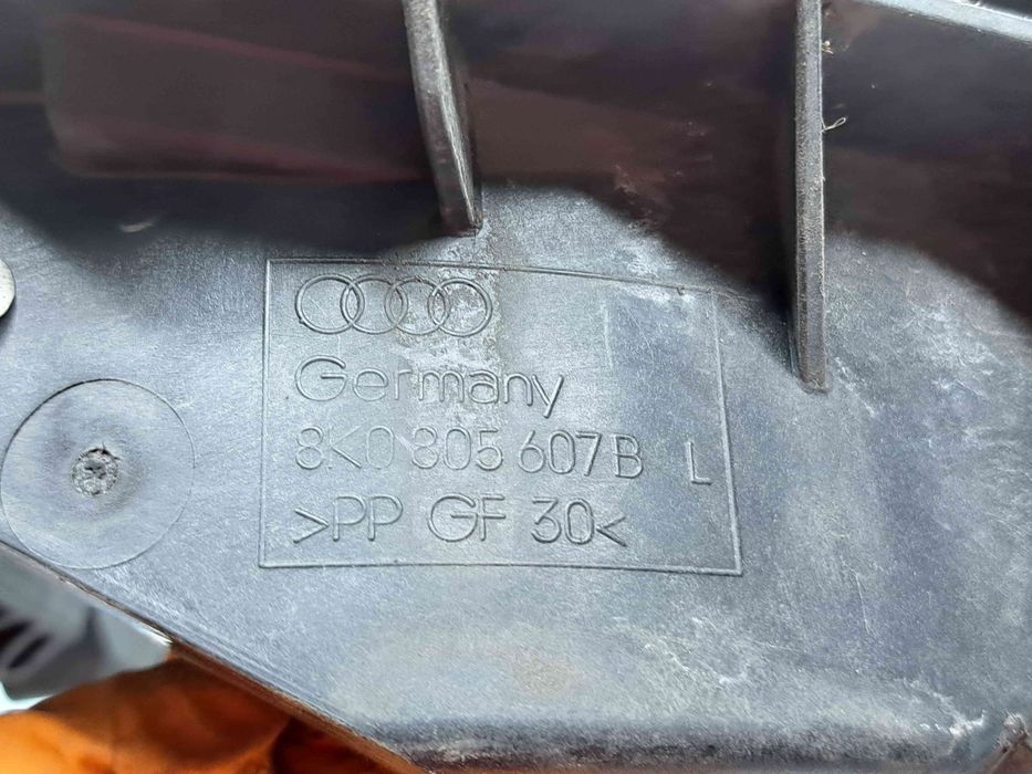 Suport far stanga Audi A4 (8K2, B8.5) Facelift [Fabr 2008-2015] 8K0805