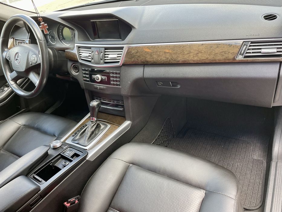Mercedes E Class 2,2 automat