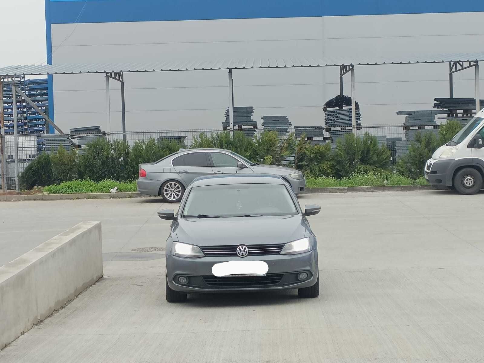 Vând Vw Jetta 1.6
