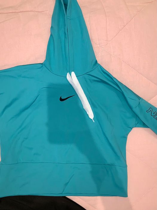 Дамски Спортен комплект Nike от две части