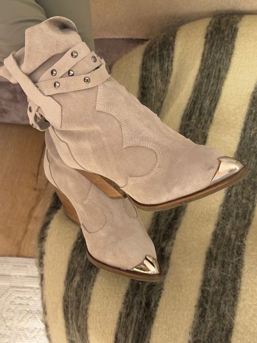 Vand ciocate  piele intoarsa nr 39