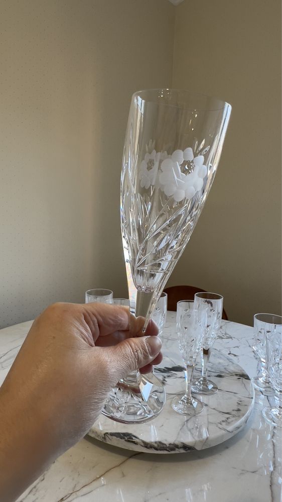 Продам хрустальные чешские бокалы под шампанское
