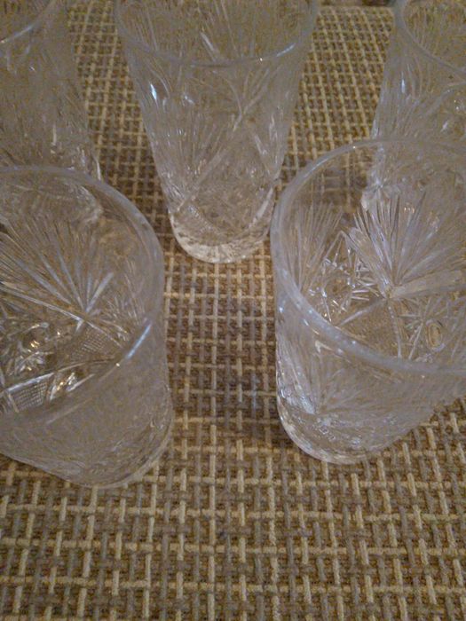 Продам отличные хрустальные фужеры,к Новому году ,лучший и недорогой п