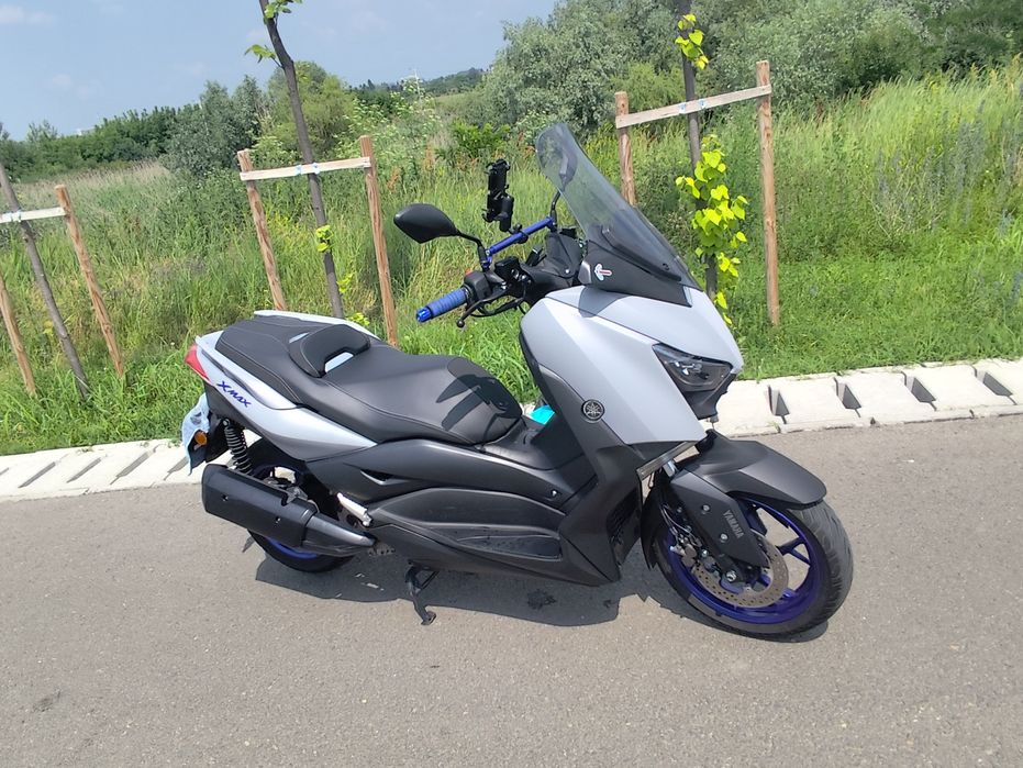 Yama xmax 300 an 2021 prima. înmatriculare în 2022