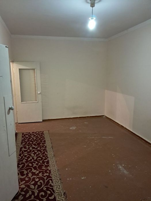 Продаётся 1/4/4 на массиве Ялангач 38500$