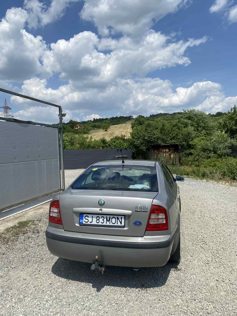 Vând Skoda Octavia 1