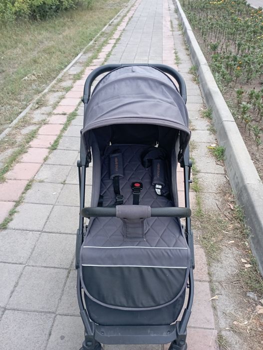 Продам коляску срочно.
