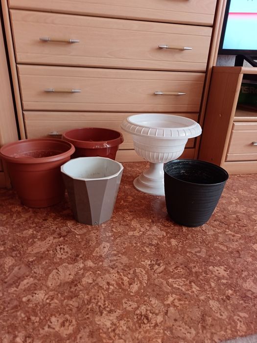 Цветочные горшки