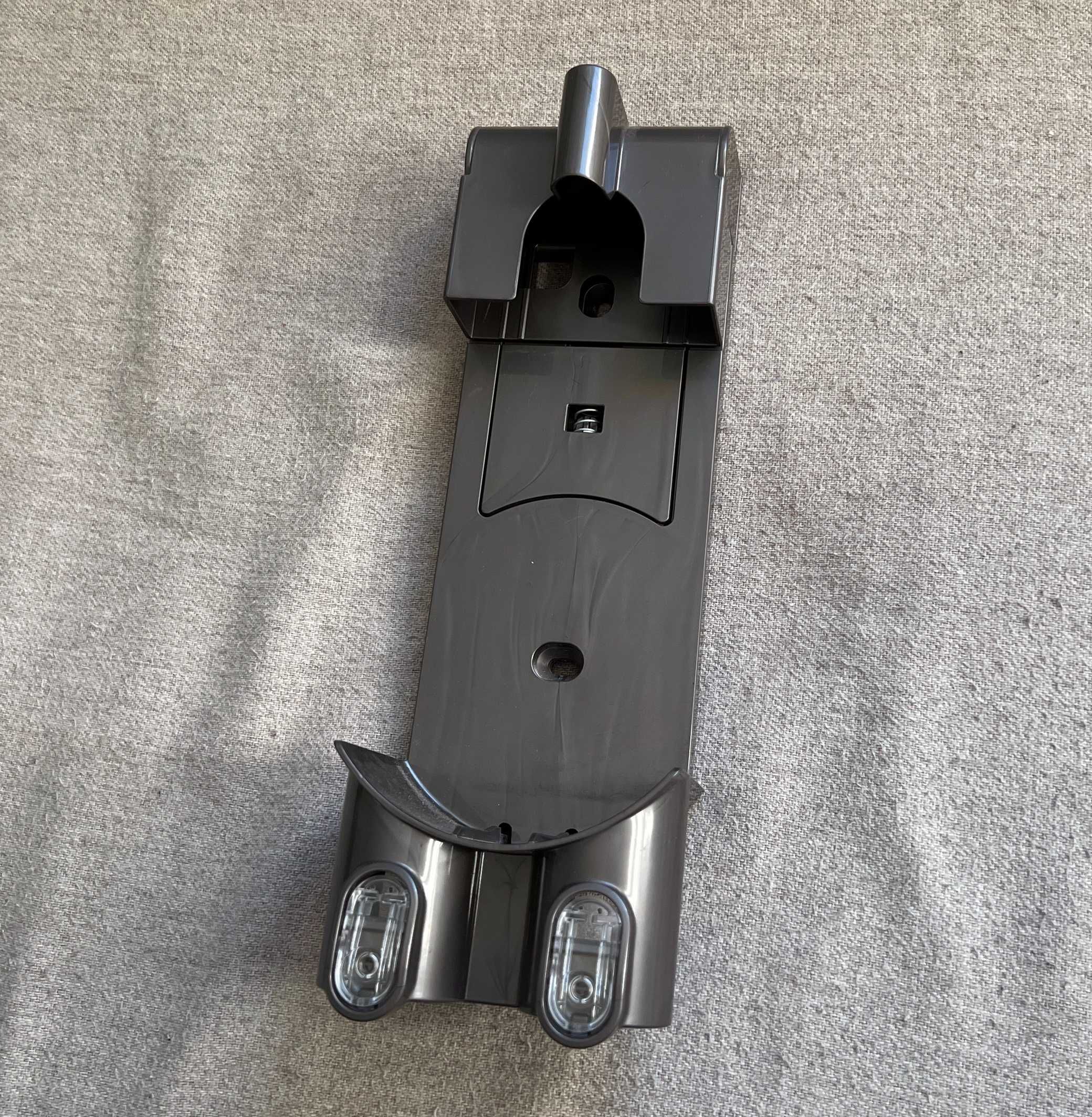 Suport perete pentru Dyson V6 si accesorii - original