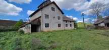 Vând casa cu moara de panificație, grau/vasuri de grâu și porumb