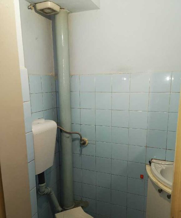 Дава се под наем Тристаен апартамент в София, Зона Б-18 - 90 кв.м за 504.9 € - Снимка #2