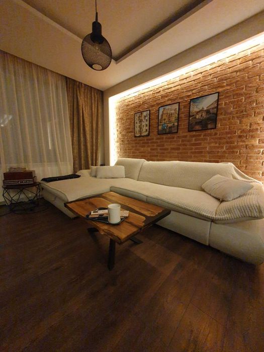 Разтегателен ъглов диван