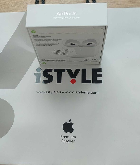 APPLE AirPods 3 (MPNY3ZM/A) Чисто Нови Фабрично Запечатана Кутуя