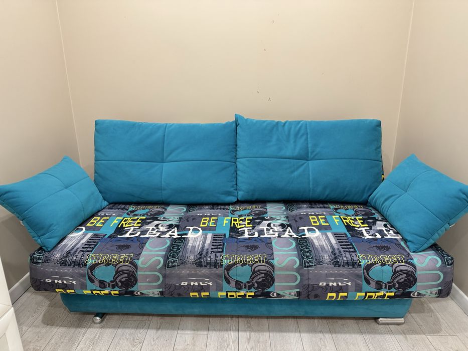 Продам ортопедический диван в отличном состоянии