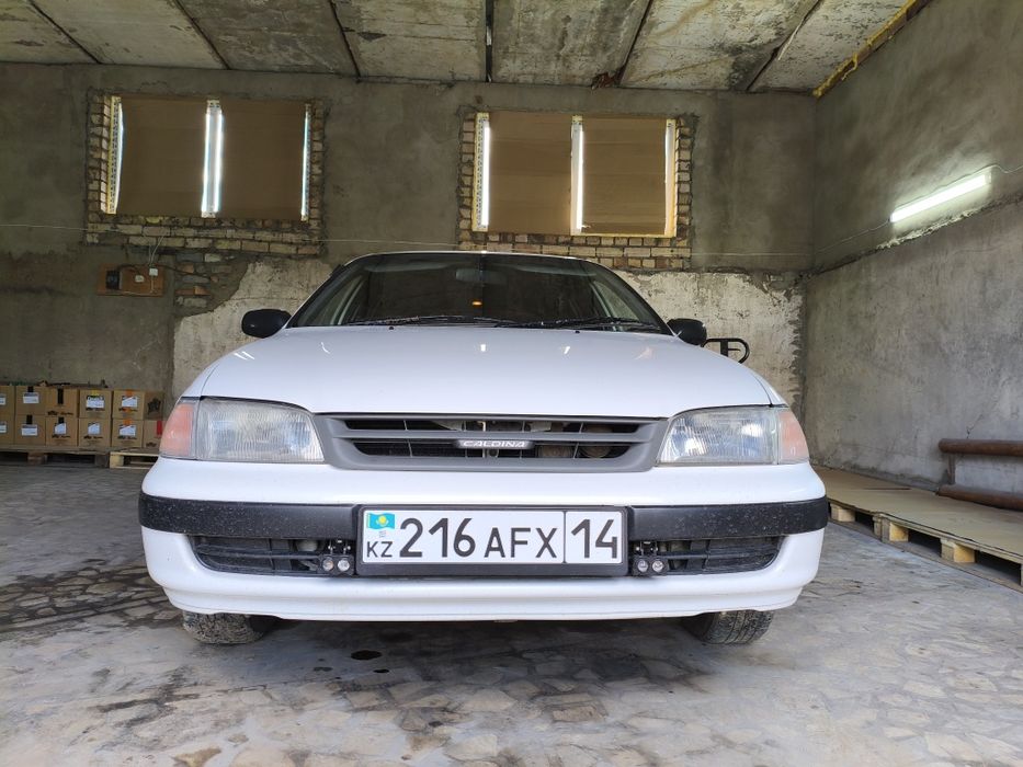 Toyota caldina продам