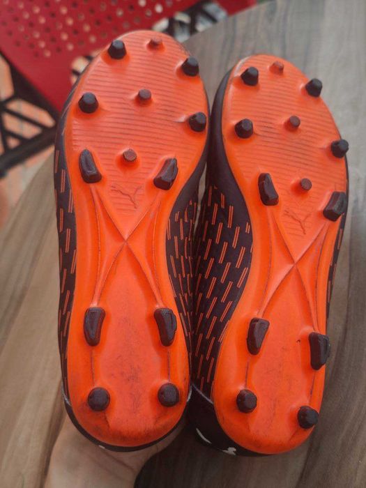 Футбольные бутсы сороконожки puma оригинал для футбола