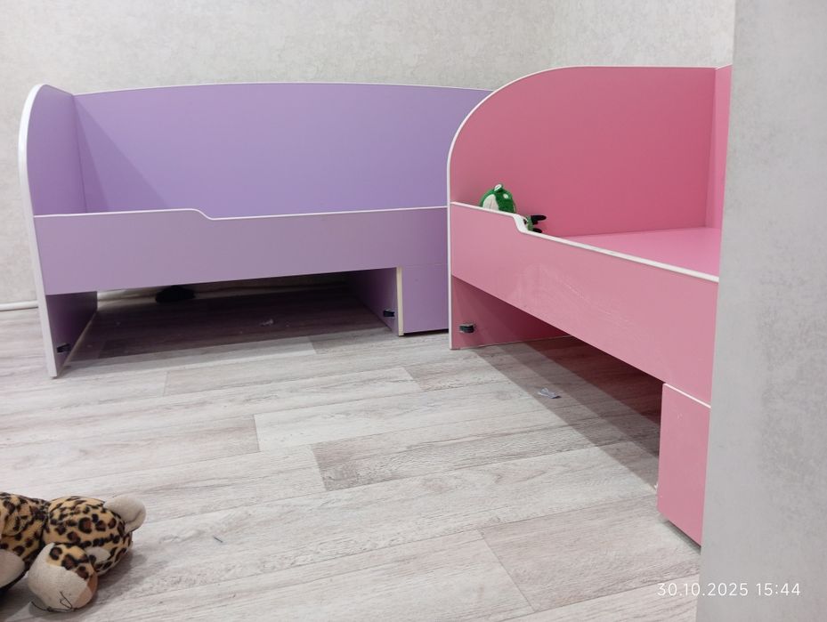 Продам детские кровати, размер внутренний 190 на 80