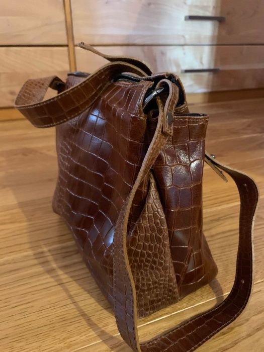 Нова дамска чанта, естествена кожа Pia Sassi Italy