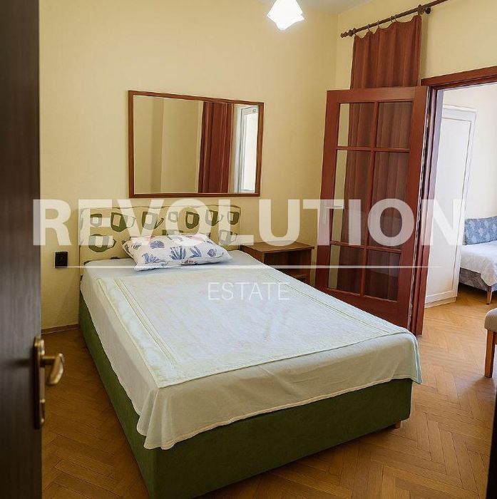 Тристаен апартамент в Центъра на Варна!